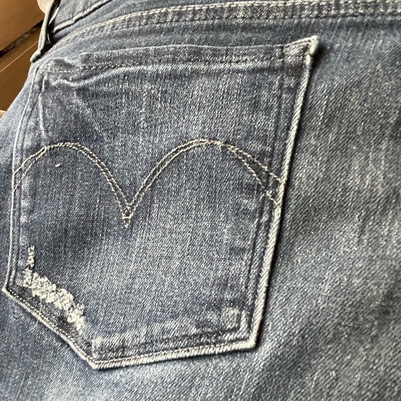 Vintage Dark indigo Levis mid rise curve skinny jeans - Picture 3 of 5